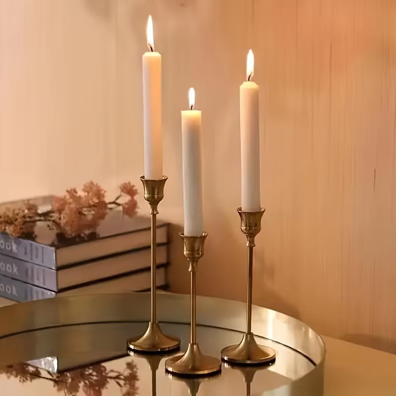 Bougeoirs en métal avec cloche – Finition dorée brossée